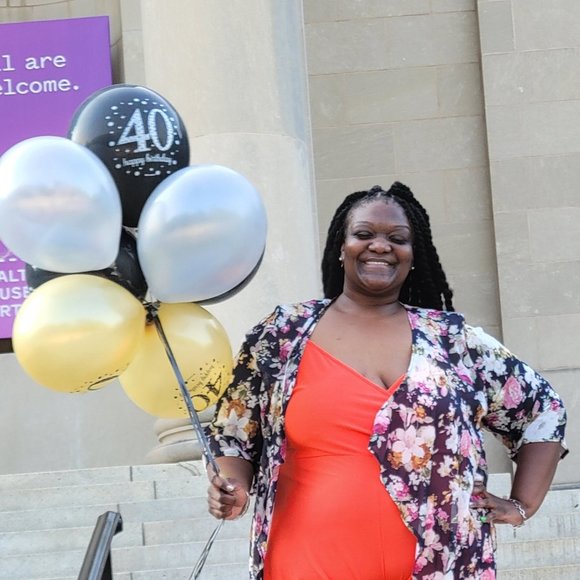 Meet your Posher, Eriss - Picture 2 of 2